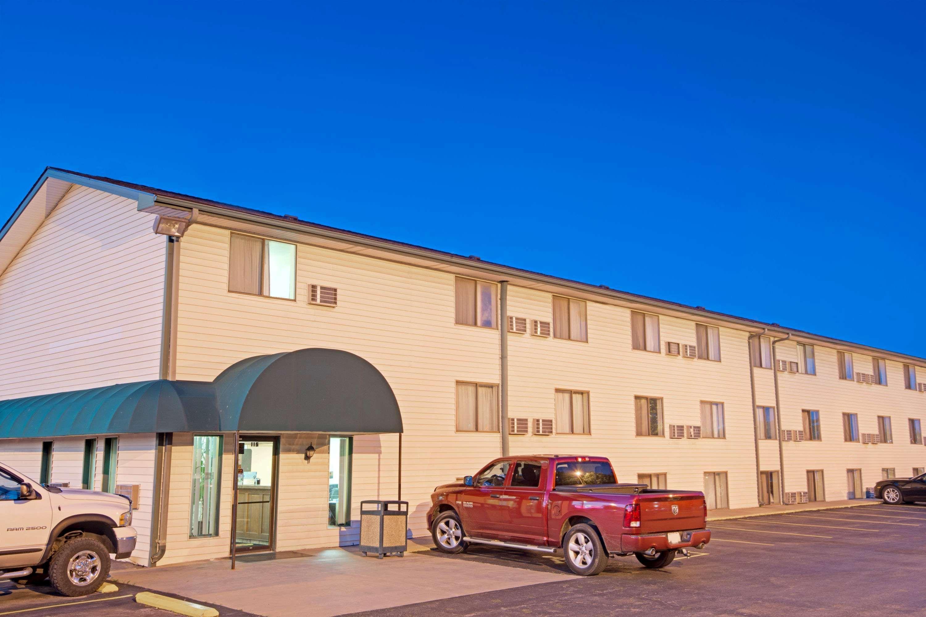 Baymont Inn & Suites By Wyndham Liberty Exteriér fotografie