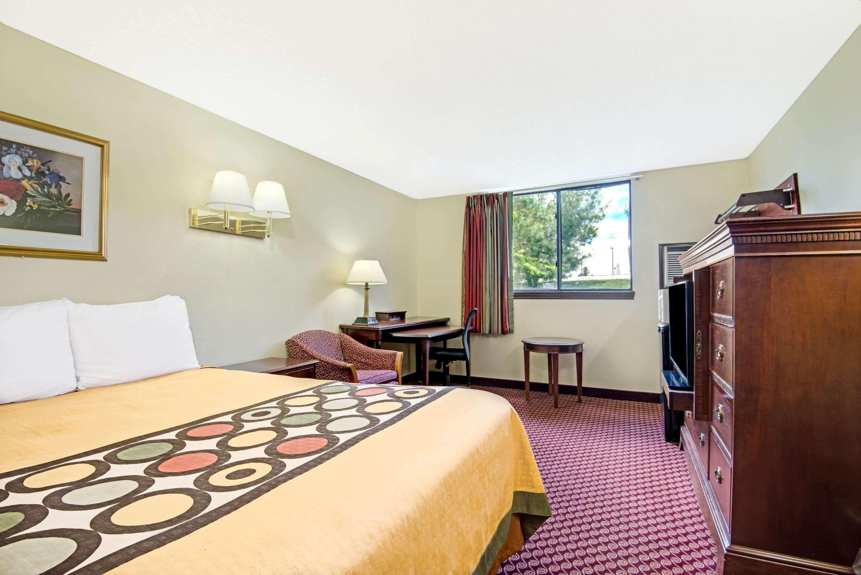 Baymont Inn & Suites By Wyndham Liberty Exteriér fotografie