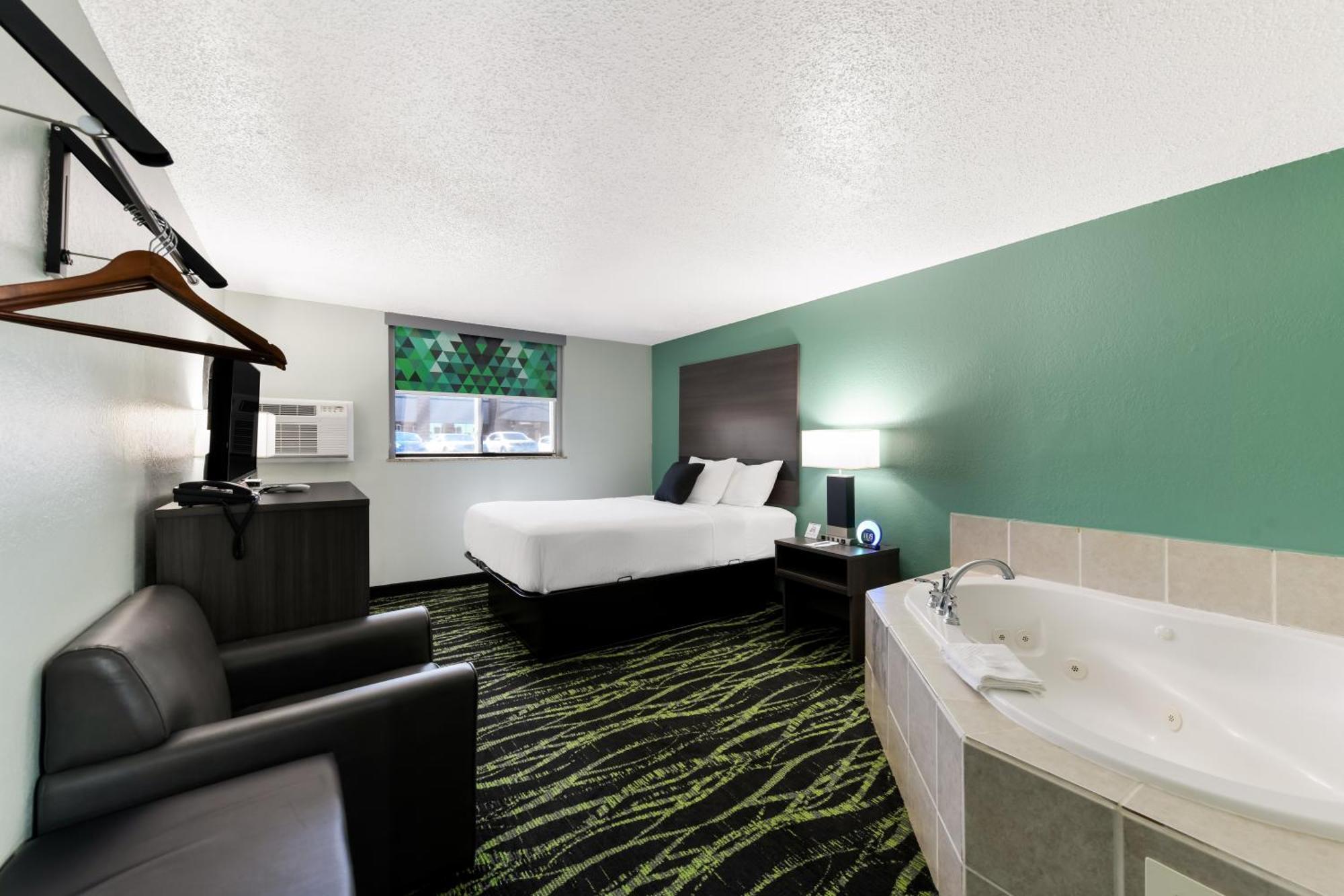 Baymont Inn & Suites By Wyndham Liberty Exteriér fotografie