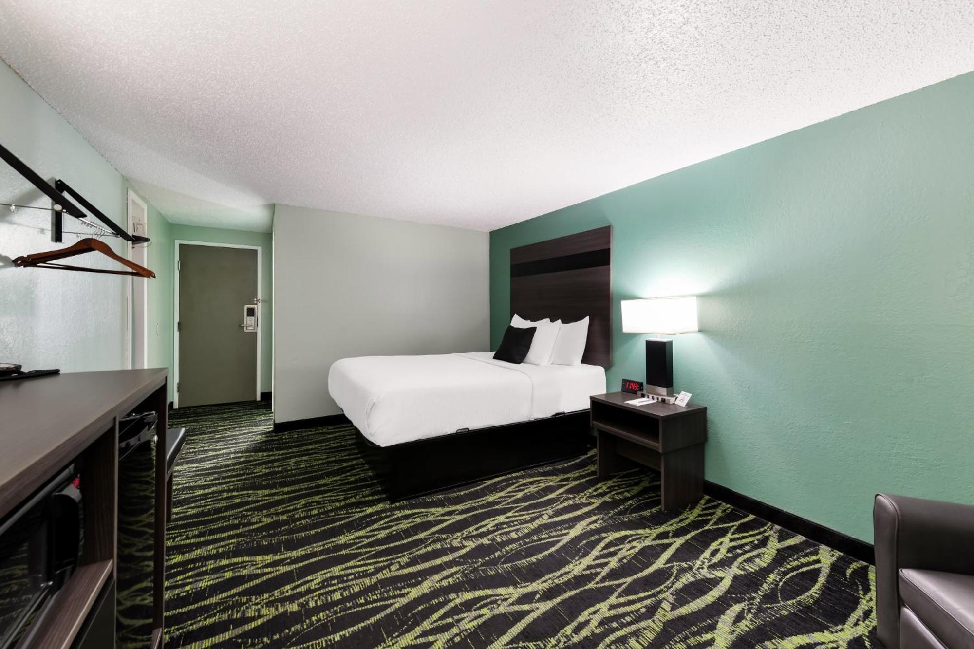 Baymont Inn & Suites By Wyndham Liberty Exteriér fotografie