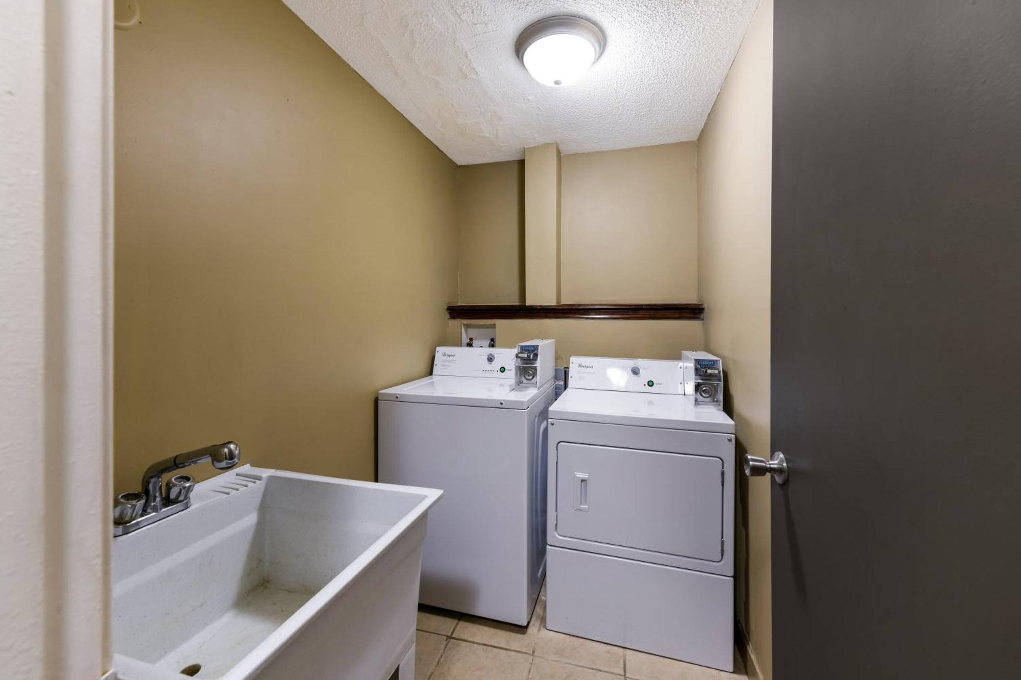 Baymont Inn & Suites By Wyndham Liberty Exteriér fotografie