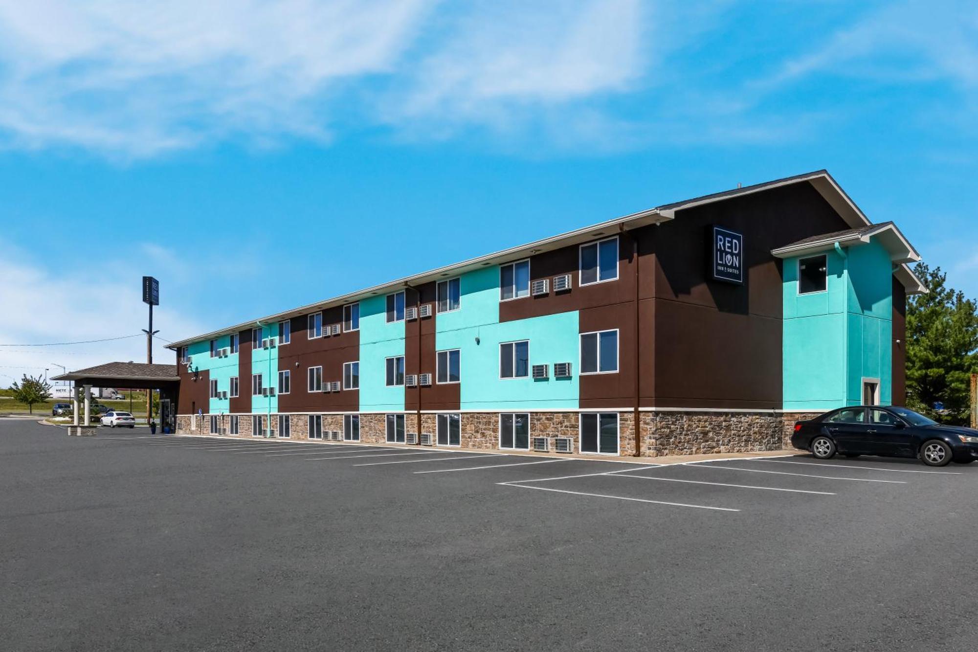 Baymont Inn & Suites By Wyndham Liberty Exteriér fotografie